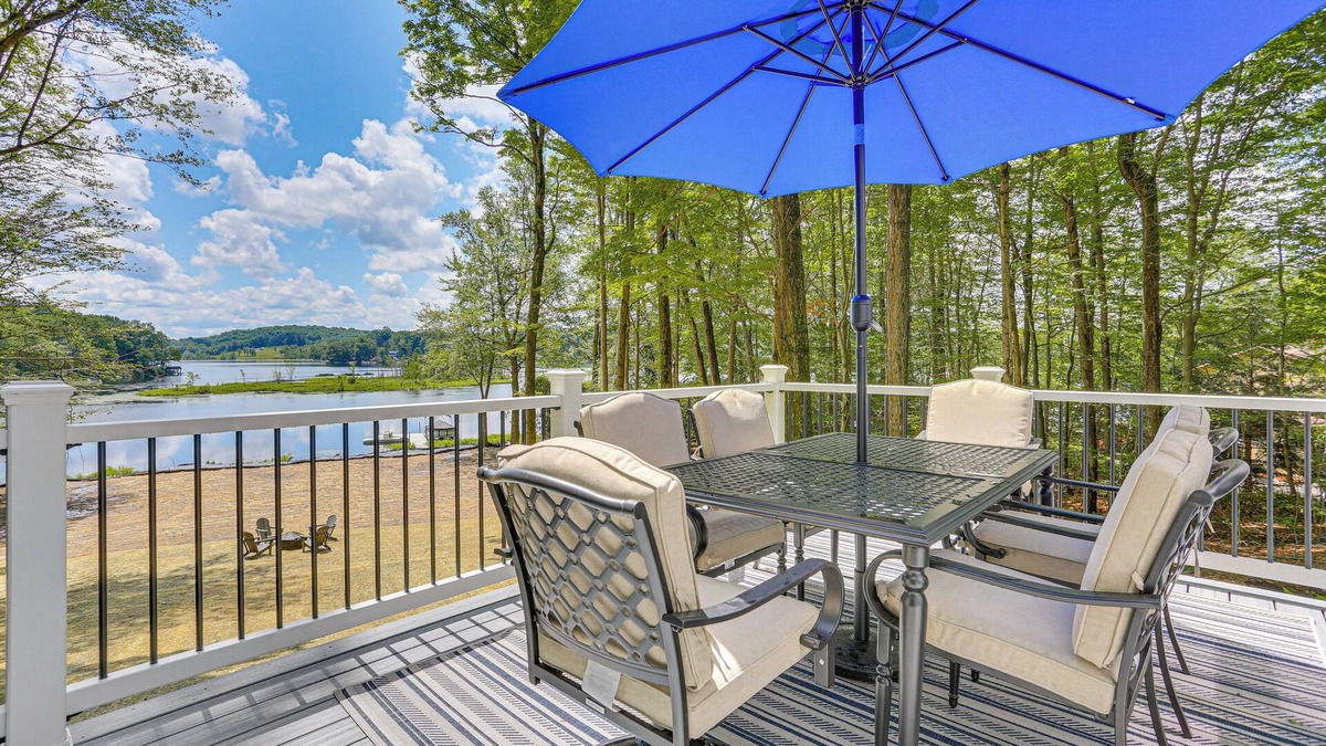 Lake Ariel House | Boat, Fish & Unwind: Waterfront Gem in Pocono Mtns