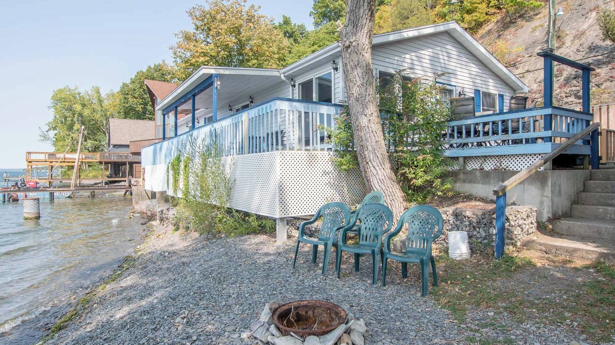 Town of Ledyard House | Boat, Grill & Unwind: Lakefront Cayuga Home!