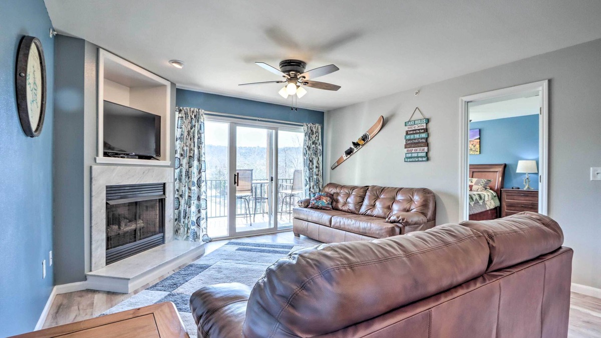 Camdenton Condo | Boat Ramp, Dock & Slip: Step-Free Camdenton Condo!