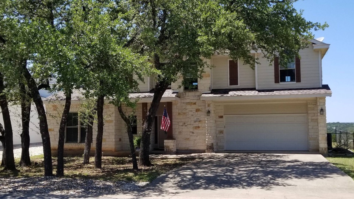 Waterford On Lake Travis House | Boat Ramp Open/Lakeview House/Perfect for Snowbirds/High-Speed Internet