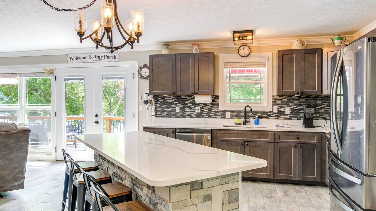 Tazewell House | Boat, Swim & Unwind: Waterfront Norris Lake Home!