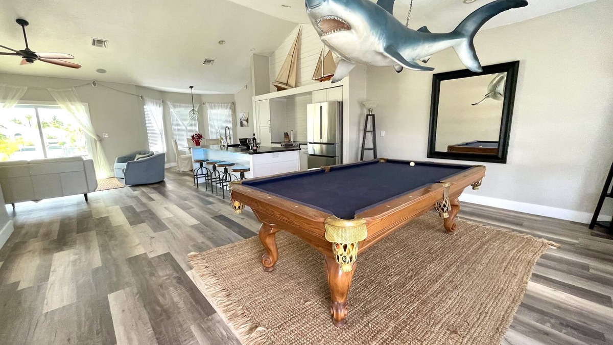 Bahamia West House | Boaters Waterfront Paradise. Dock included! Now with StarLink Wifi