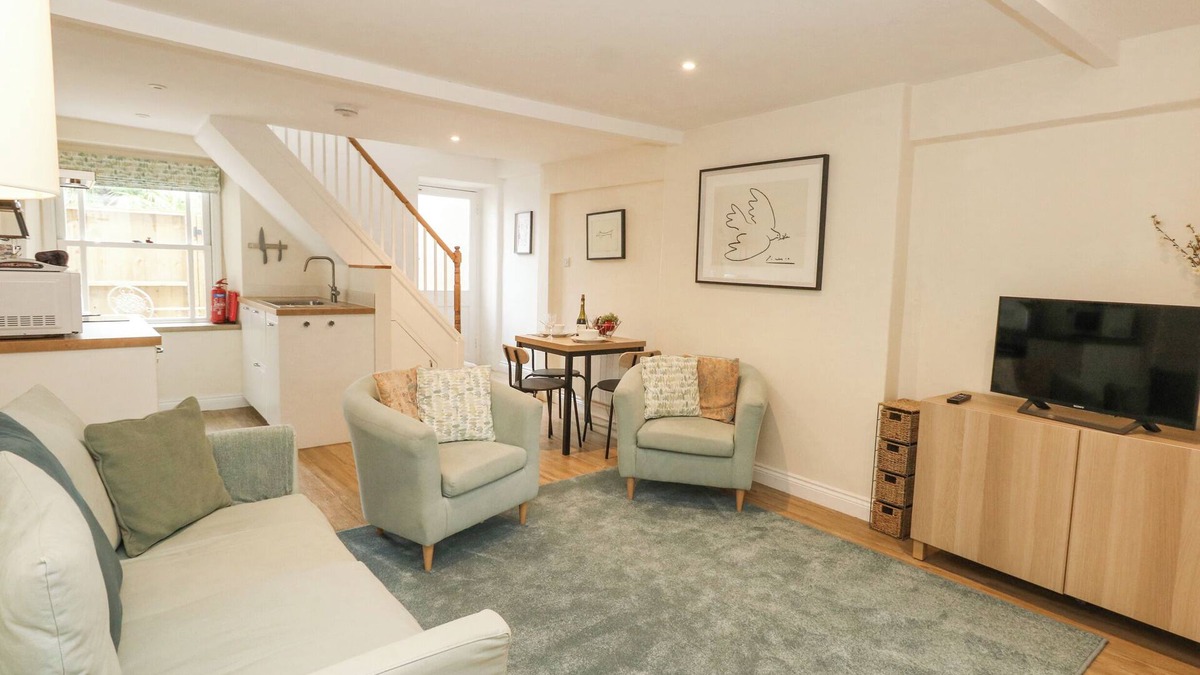 Langton Matravers Cottage | BOBBIN COTTAGE, pet friendly, character holiday cottage in Swanage