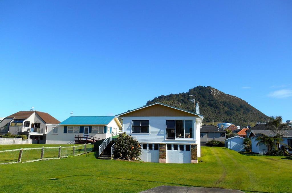 Mount Maunganui House | Bobs Bach - Mt Maunganui Bach