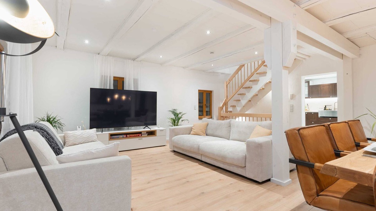 Ohningen House | Bodensee-Suite |StayUnix| near the lake-Wintergarten-HomeCinema