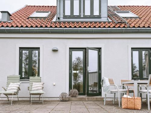 Bastad Municipality House | Boende med pool och tennisbana i familjevänligt område