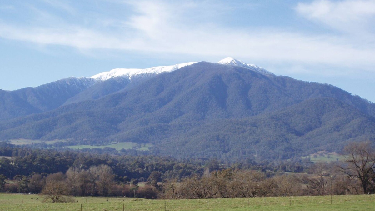 Tawonga House | Bogong View .> 3 Bedrooms, 2 Bathrooms