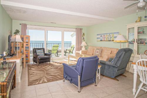 Pine Knoll Shores Apartment | Bogue Shore Club 208