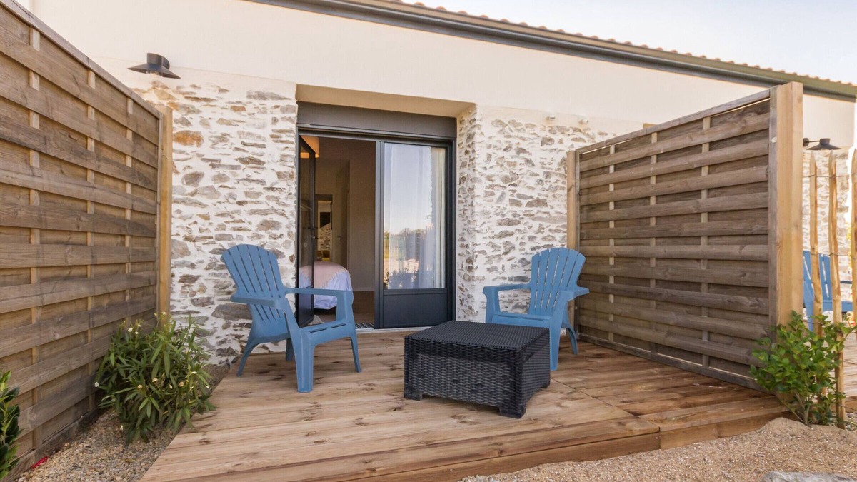 Port-Saint-Pere Cottage | Bohême Studio with terrace and parking, near Planète Sauvage