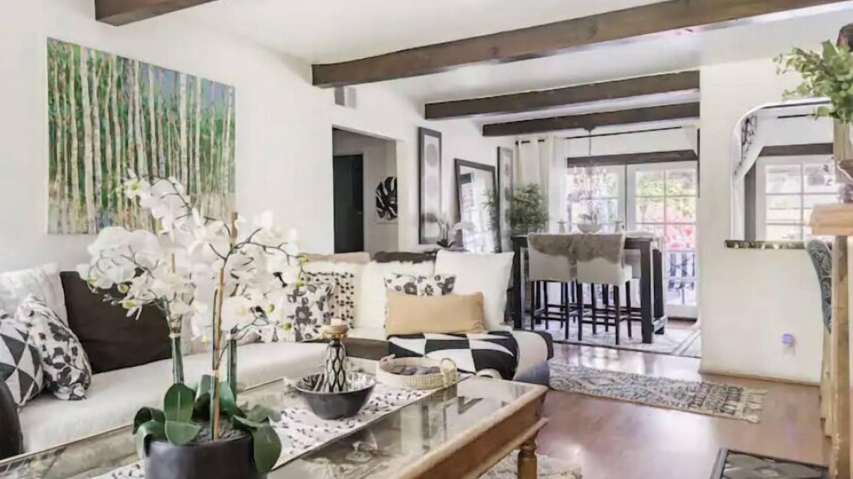 Lake Balboa House | Bohemian bungalow with a private pool