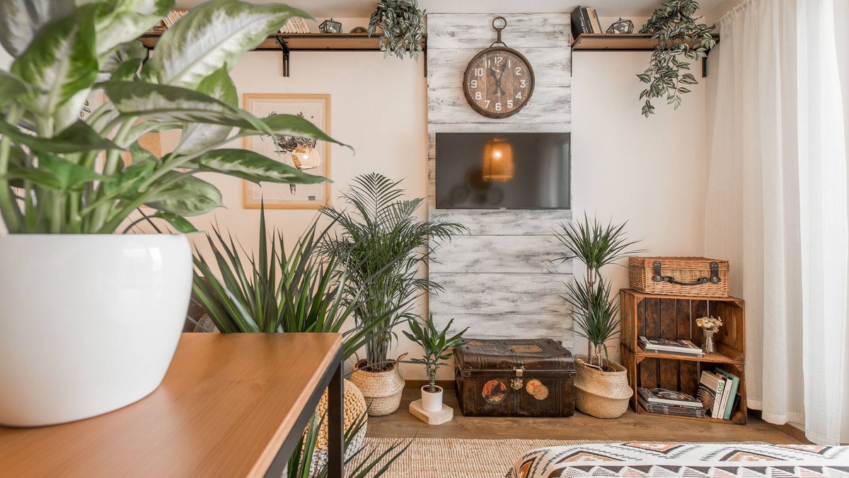 Kosice Old Town Apartment | 🌣 Bohemian Oasis in Old Town of Košice ༄