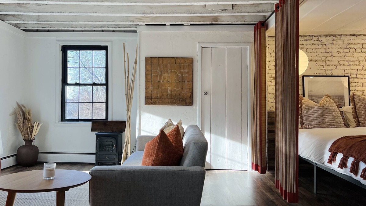 Kingston House | Bohemian style open LOFT