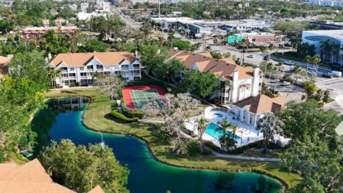 Laurel Park Condo | Boho Beach Condo