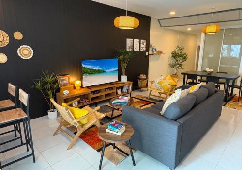 Thai Mueang House | Boho Beach House in Phang Nga