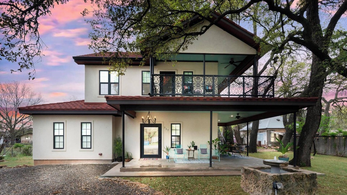 Buffalo Gap House | Boho Buffalo: Luxe Texas Hideaway in The Gap