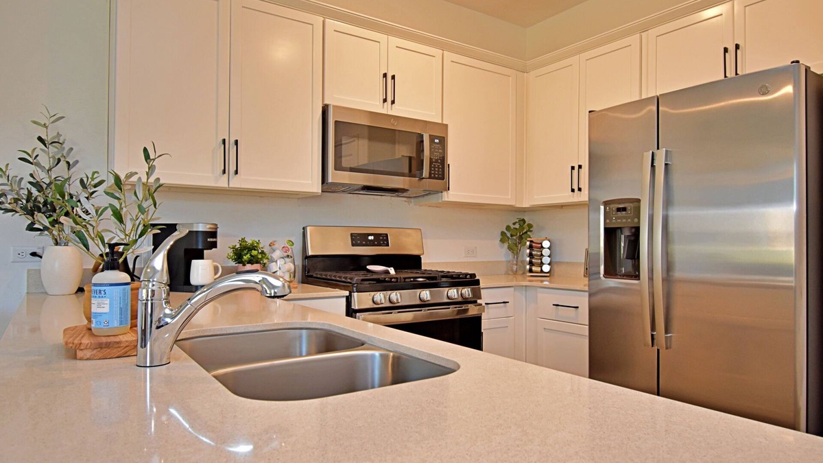 Del Valle House | Boho Getaway | Playgrounds & Close To Market