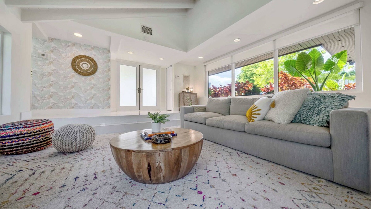 Glenvar Heights House | Boho House, Large Yard, Central Miami Location