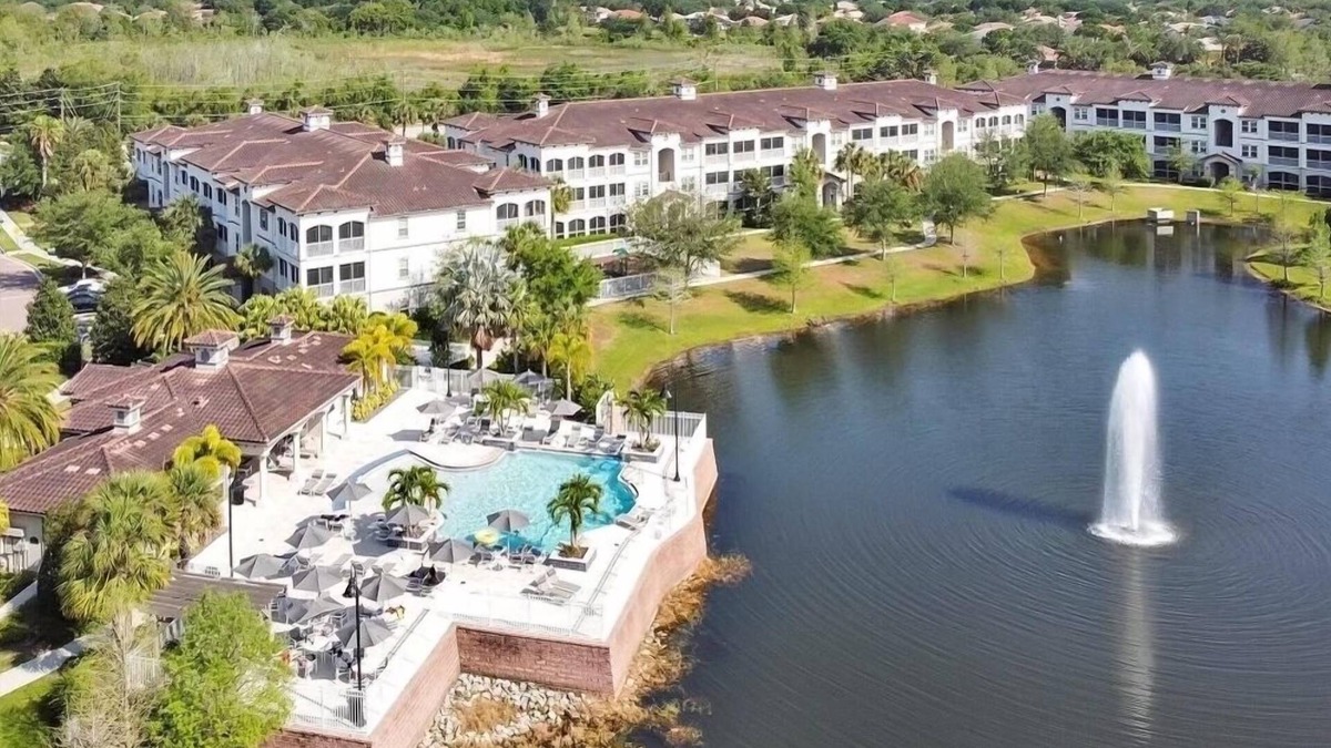 Ocoee Apartment | Boho Oasis 20 min from disney, universal, & more
