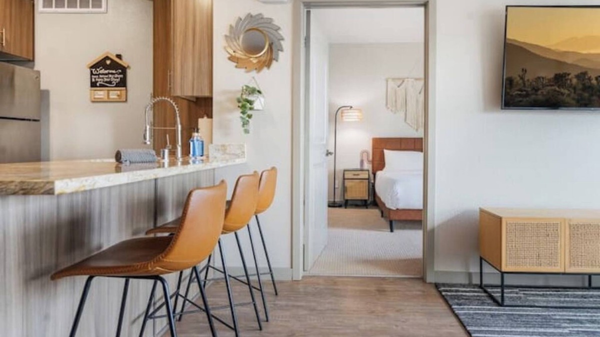National City Apartment | Boho Rooftop Pool & Hot Tub Apt