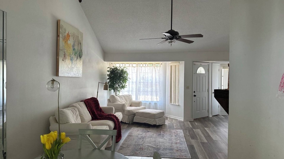 New Port Richey House | Boho shabby chic airy & spacious family vacation home.