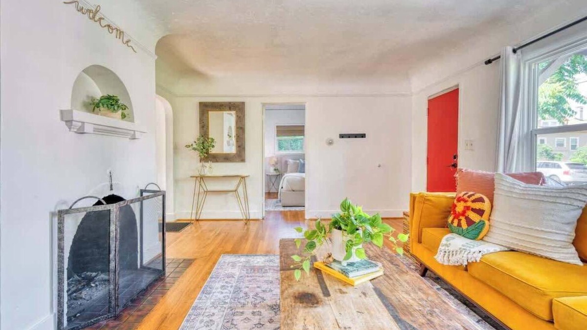 Alberta Arts District House | Boho Vibes | Alberta 2BR Coffee + Culture