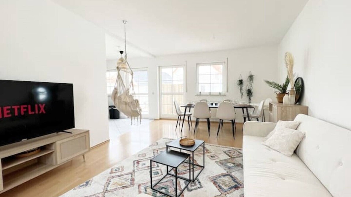 Bad Homburg v.d. Hoehe Apartment | Boholounge/U-bahn, Viel Platz, Balkon, Stellplatz