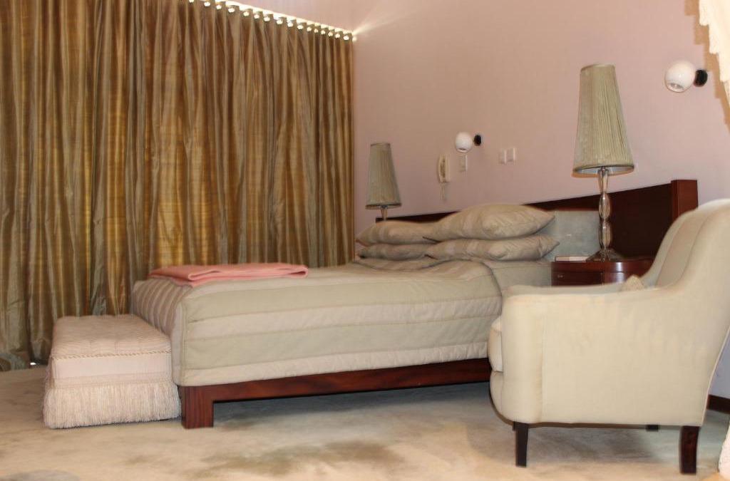 Ladysmith Cabin | Bokmakierie Country Lodge