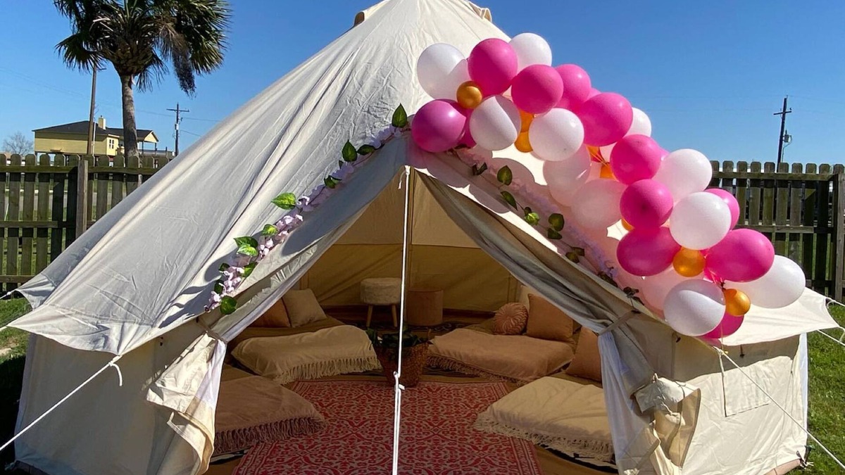 Crystal Beach RV Rental | Bolivar Glamping Yurt