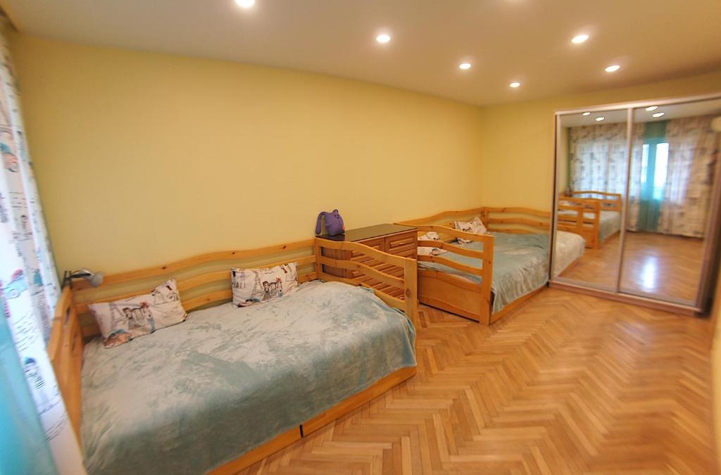 Sochi City Centre Apartment | Большая комфортная квартира у моря на Театральной