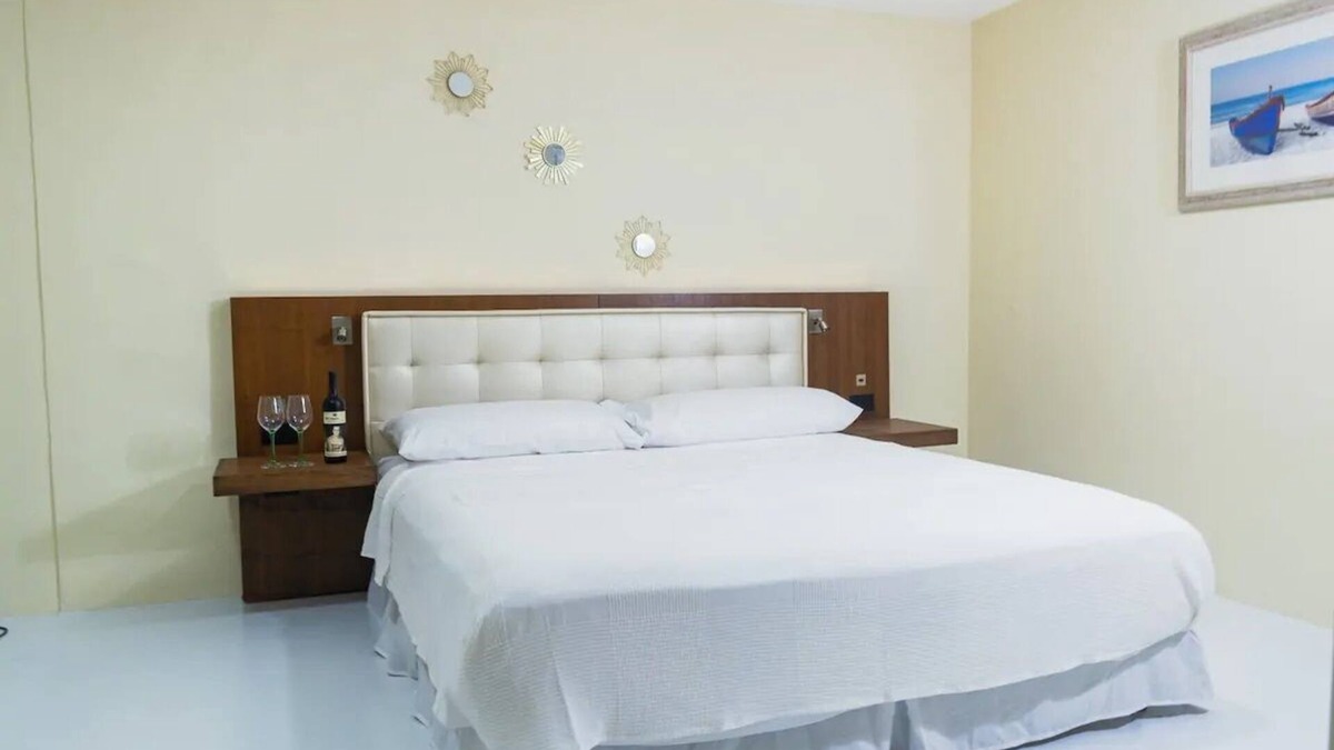 Ponton Apartment | Bon Bini Getaway #4 close to Eagle Beach, spacious studio