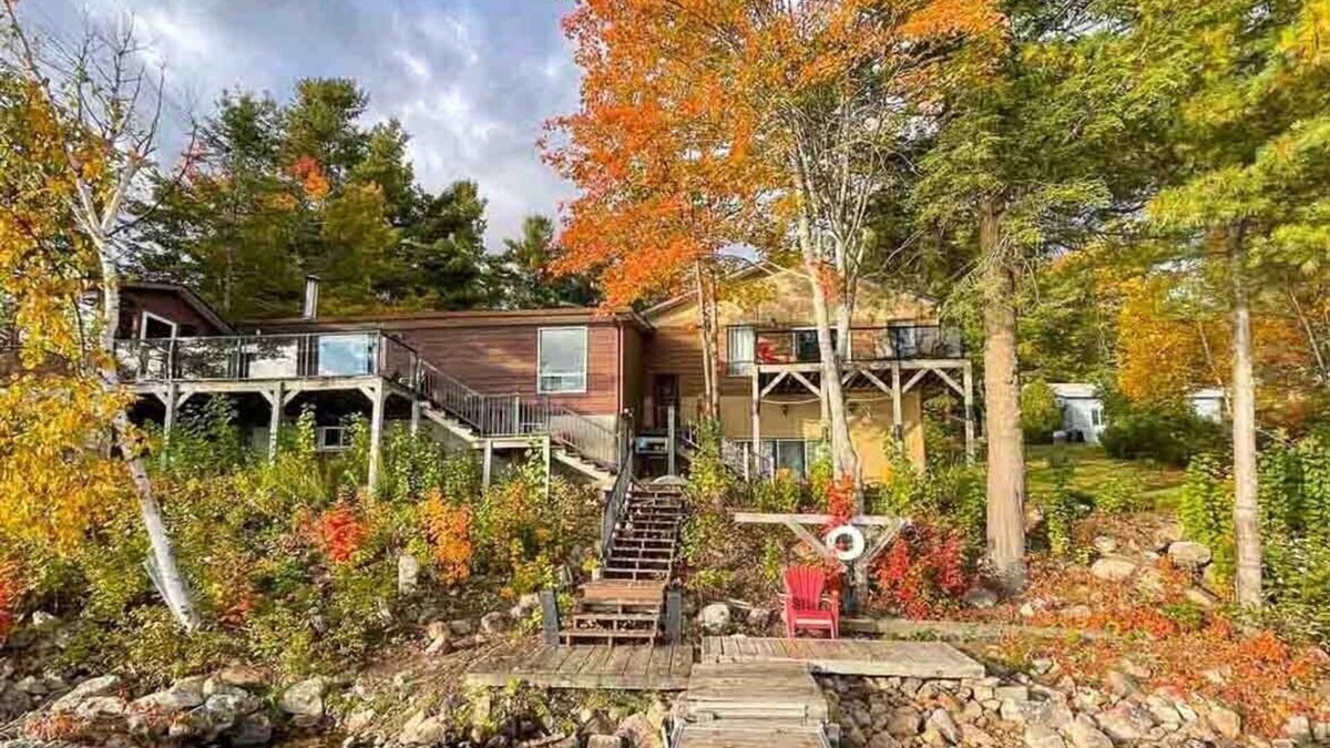 Addington Highlands Cottage | Bon Echo Escape - Four Bedroom Cottage, Sleeps 10