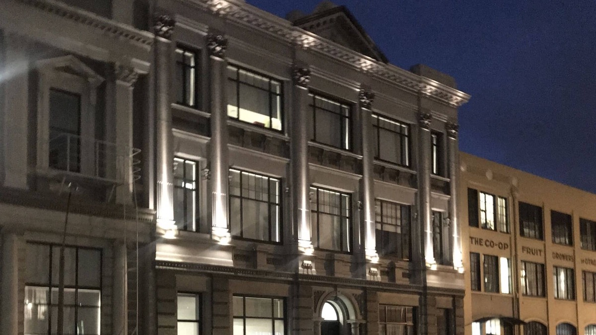 Dunedin City Centre Apartment | Bond Street Apartment Luxury 3-Bedroom