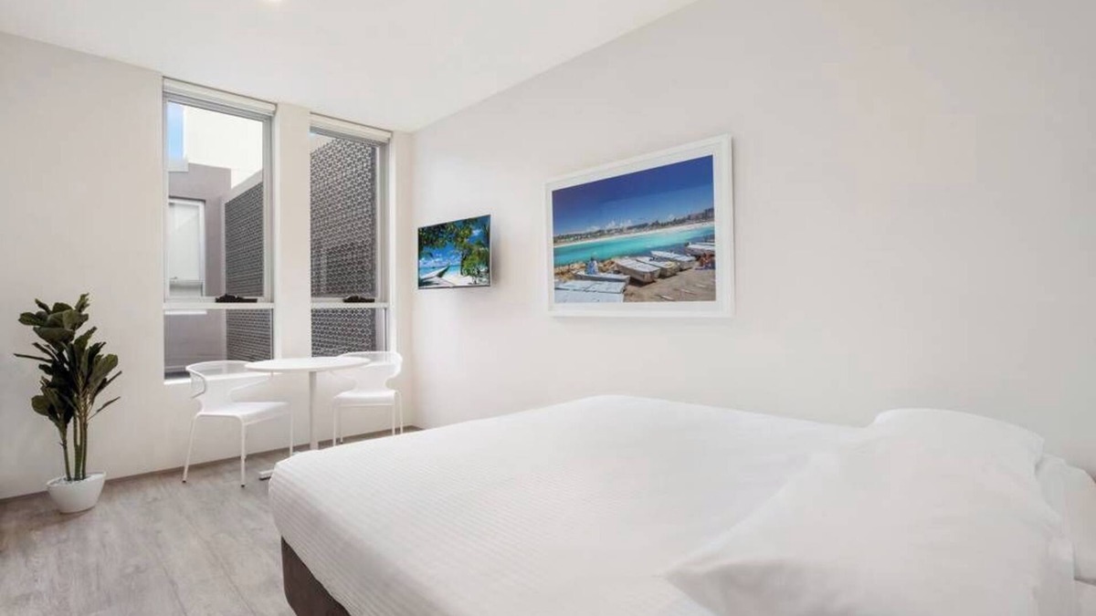 Bondi Junction Apartment | BONDI BEACH STUDIOS: III