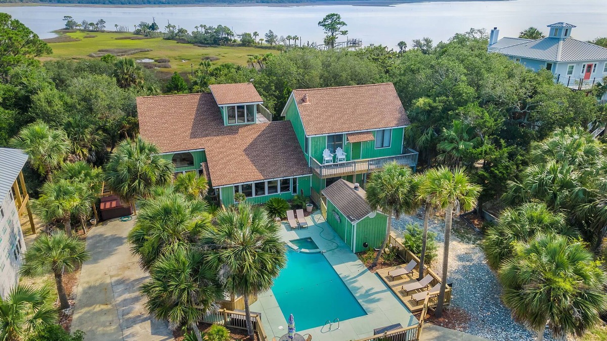 Port St. Joe House | Bondi: Unique Beachfront Home on IP- Large Priv. Pool, Pet Friendly, Sleeps 16