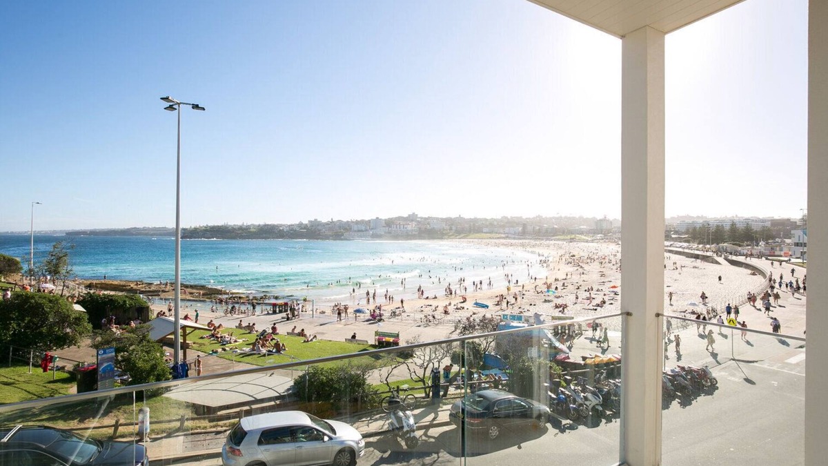 North Bondi House | Bondi Vista Beachfront Apartment