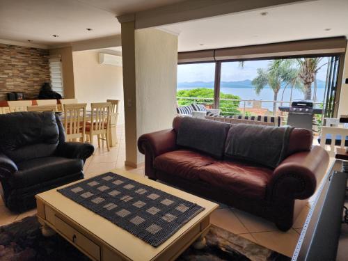 Kosmos Apartment | BondMakers Hidden Gem