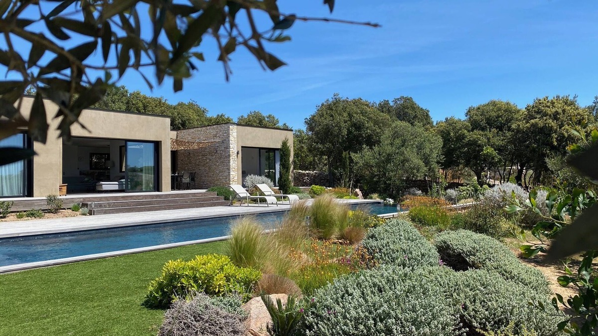 Bonifacio Villa | Bonifacio, Contemporary luxury villa