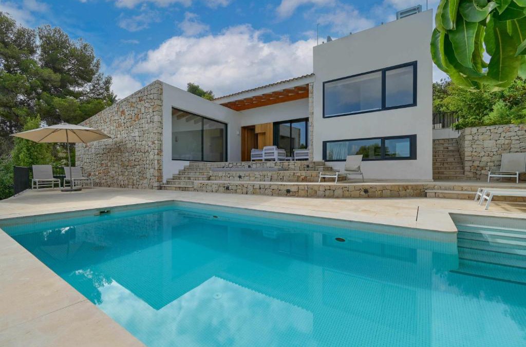 Javea Ski Chalet | Bonita stay B Sky Piscina caliente, vistas, wifi