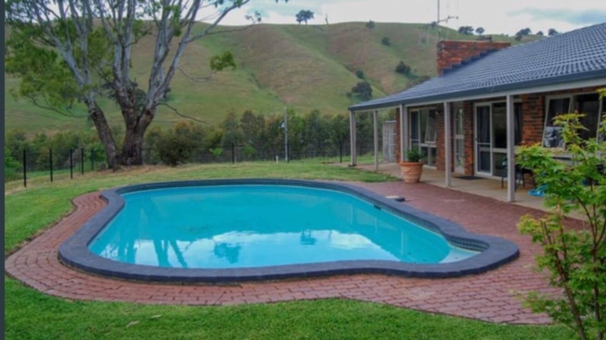 Woodfield House | BONNIE DOON HOLIDAY HOUSE, TRANQUIL GETAWAY