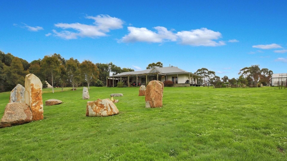 Bona Vista Other | Bonnie View Farm Strawbale house with spectacular view