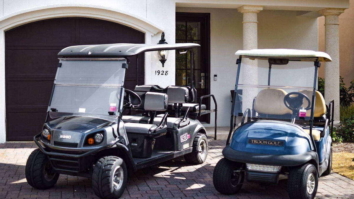 Miramar House | Book 3 Nights & Get 4th Free *Two Golf Carts *Grill *Pool *Spacious Private Home
