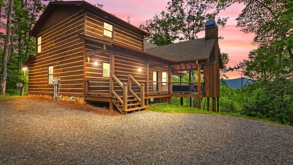 Aska Cabin | Book 4 nights and get 1 free in July and August
