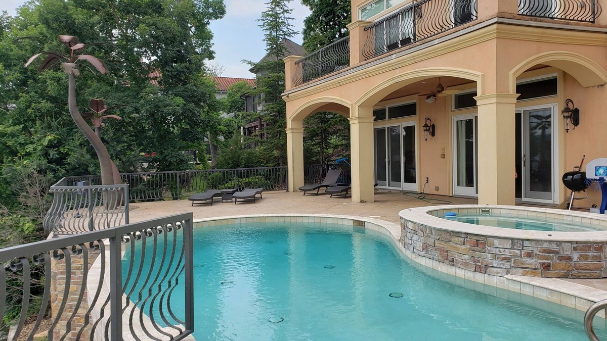 Osage Beach House | Book Early for this Main Channel View Home with Private Pool
