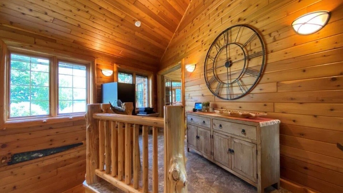 Wetmore Cabin | Book for your Fall colors!