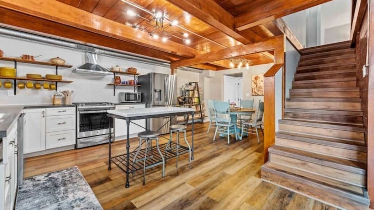 Cheat Lake Ski Chalet | Book-Me-By-The-Lake