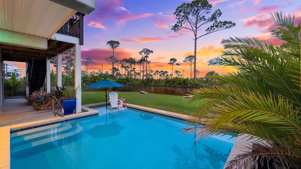 Port St. Joe House | Book Now for Fall! Bay front and Private Pool! Minutes to the Beach, Fishing and Restaurants!