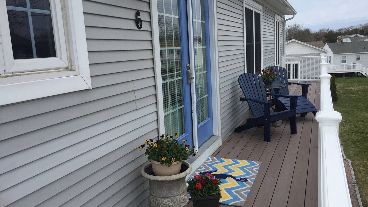 Misquamicut Condo | Book now for Summer 2025! Great Location! Beach Parking Pass!