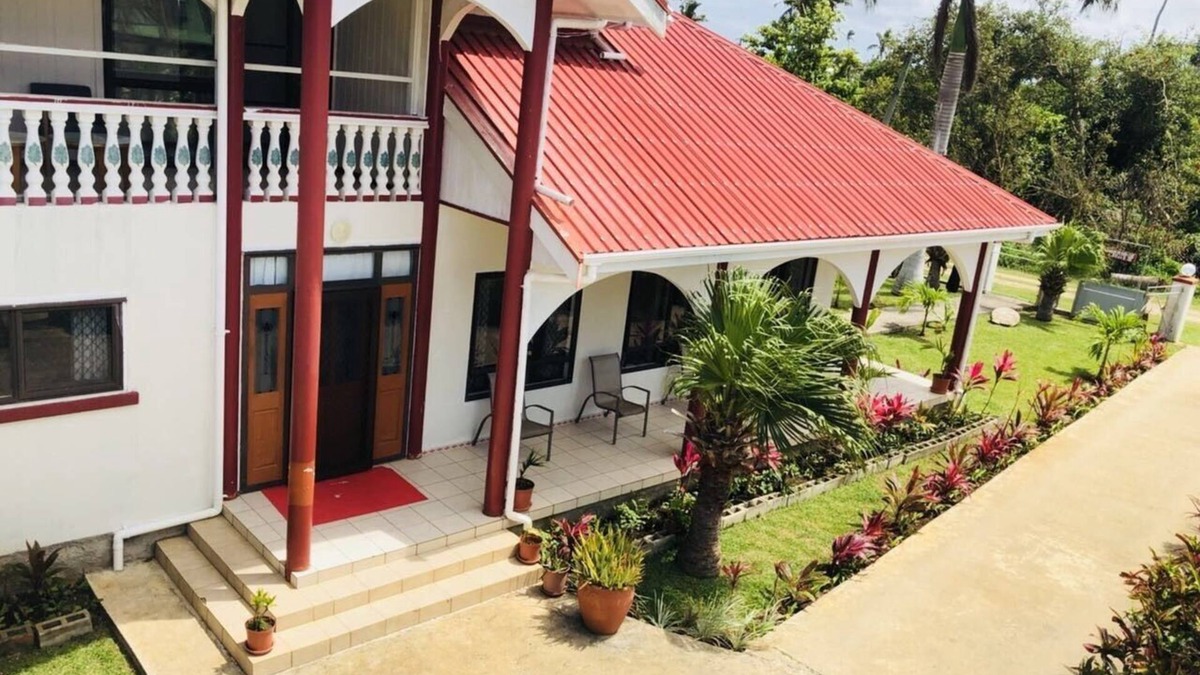Nuku'alofa House | Book the Entire Place , Great for Families and small groups.-FREE WIFI & NETFLIX