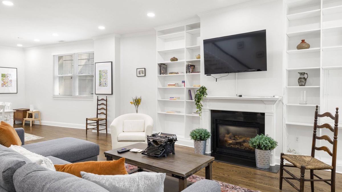 Petworth House | Book with us ⭐️3 bd 2.5 ba in Historic Washington DC Home