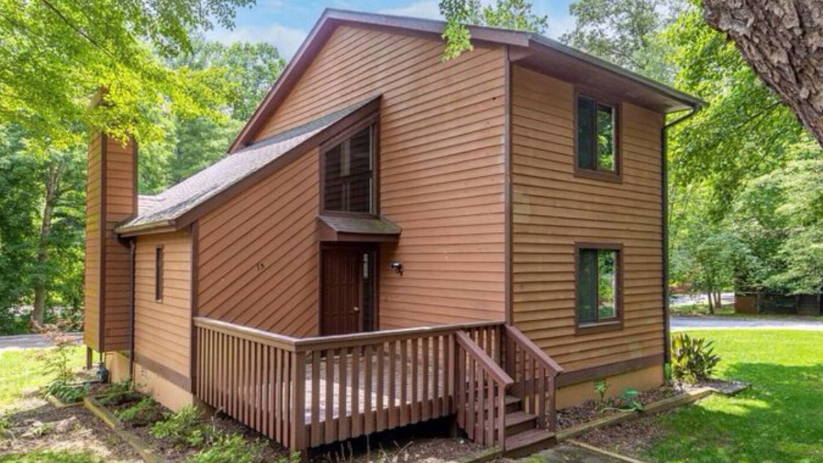 Fletcher House | Book your stay at Wildwood Corner Cabin in the Asheville, North Carolina area!